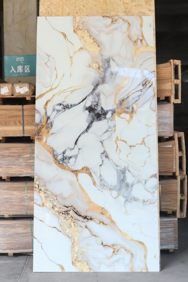 Forrón eladó, könnyen felszerelhető PVC márványlap